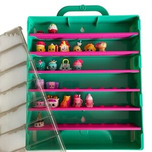 Shopkins with storage carry case